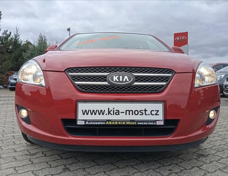 KIA Ceed 4