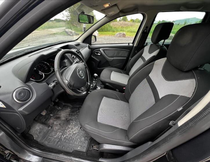 Dacia Duster 14