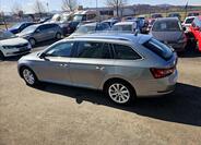 Škoda Superb 9