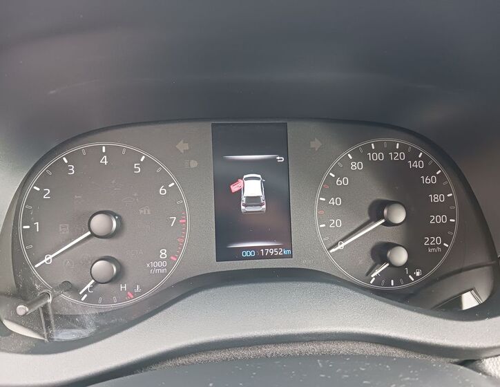 Toyota Yaris 21