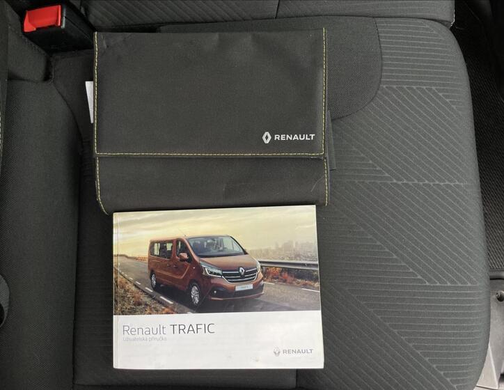 Renault Trafic 15