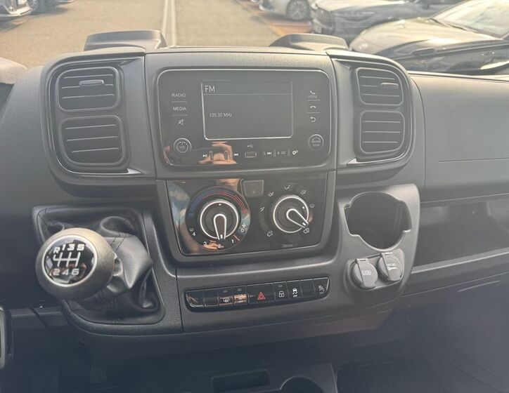 Toyota Proace Max 13