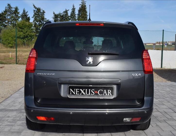 Peugeot 5008 6