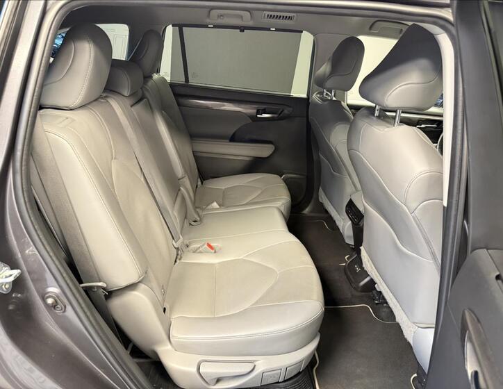 Toyota Highlander 13