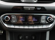 Hyundai i30 16