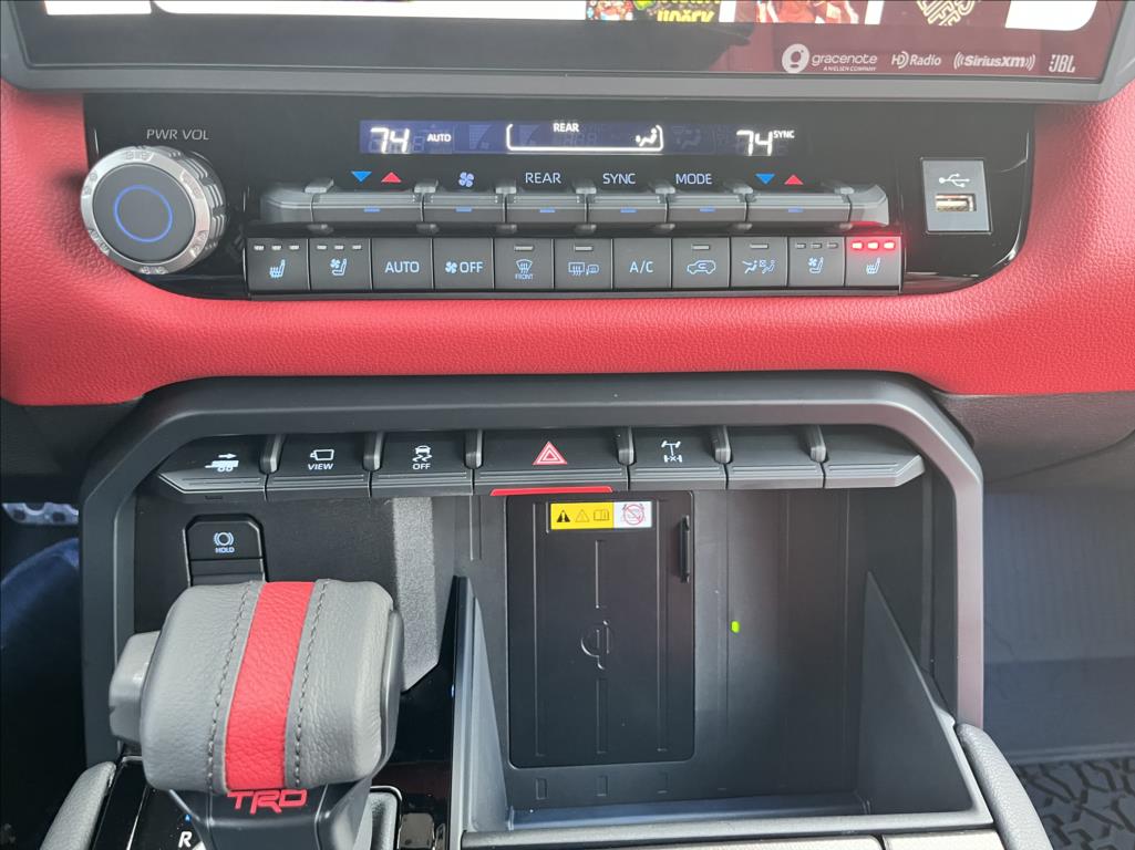 Toyota Sequoia