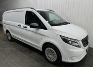 Mercedes-Benz Vito 12