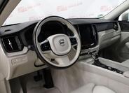 Volvo XC60 10