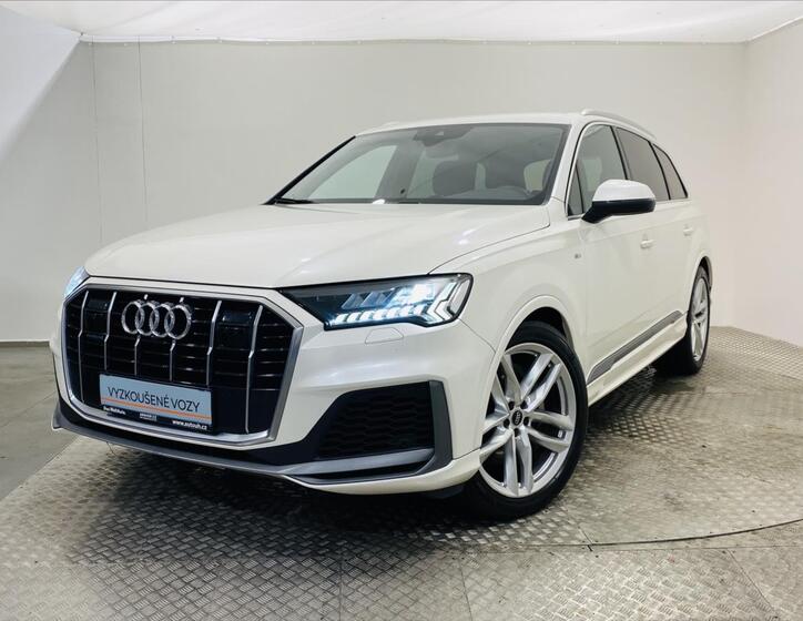 Audi Q7 1