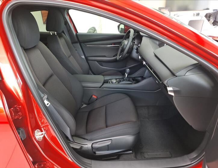 Mazda 3 6