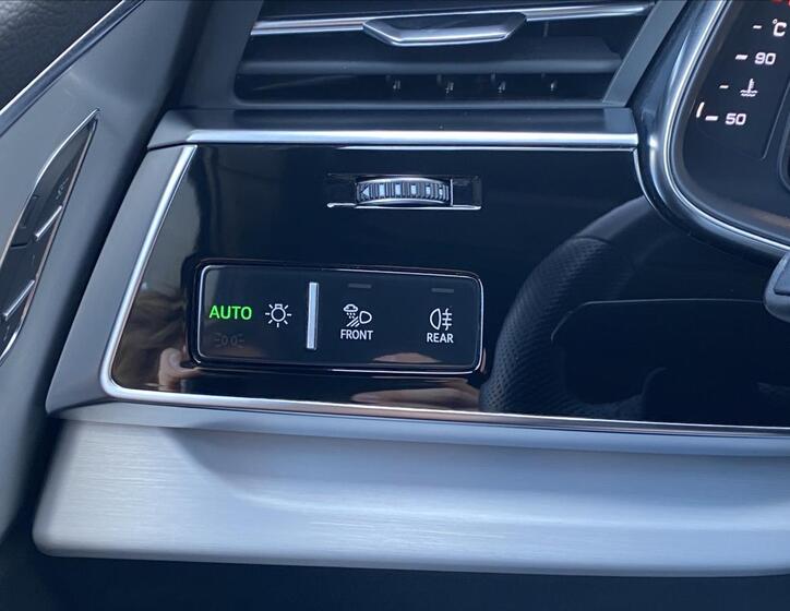 Audi Q7 23