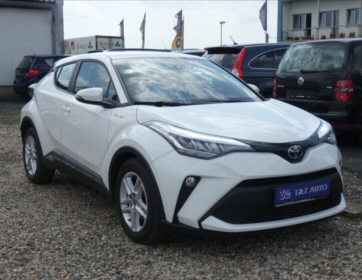 Toyota C-HR 3
