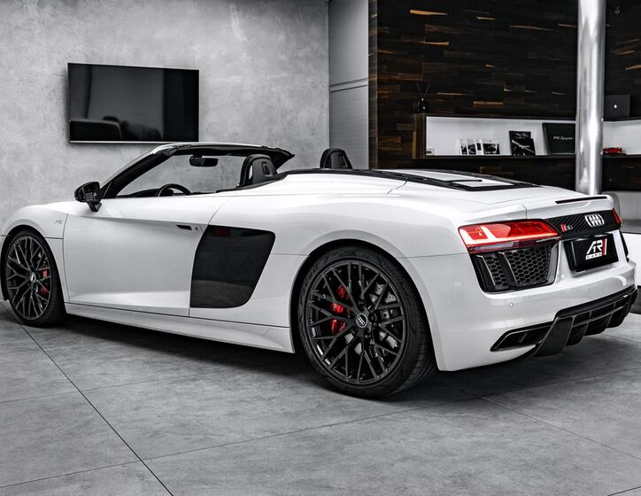 Audi R8 9