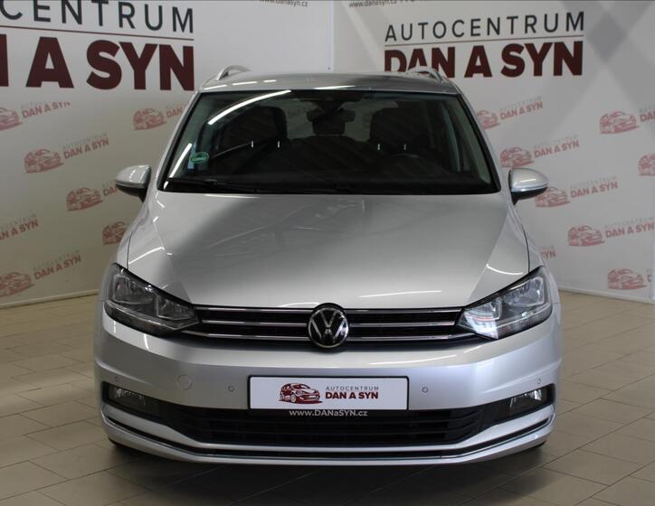 Volkswagen Touran 2