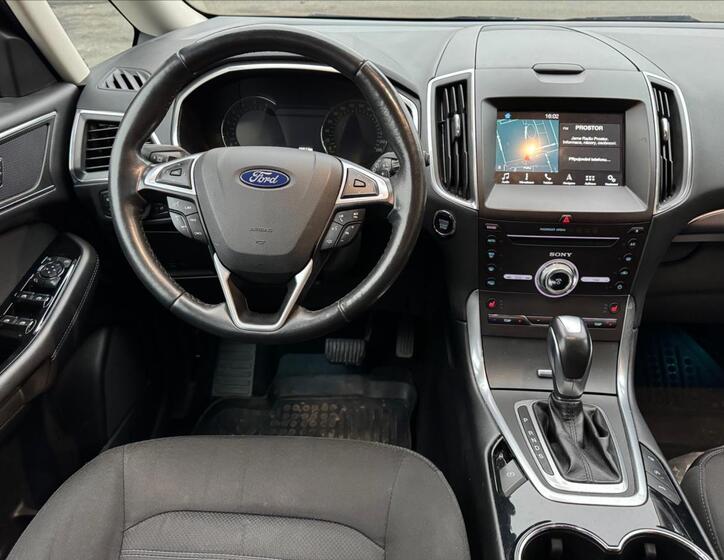 Ford Galaxy 10