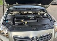 Toyota Avensis 76