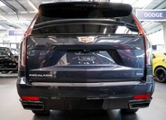 Cadillac Escalade 3