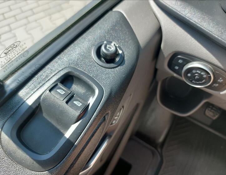 Ford Transit Custom 29