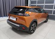 Peugeot 2008 4