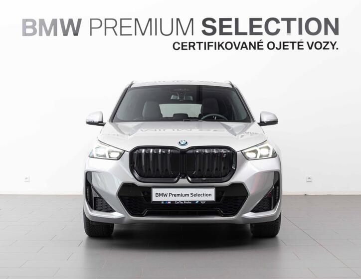 BMW iX1 2