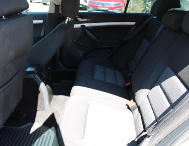 Škoda Octavia 10