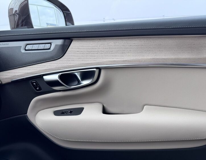 Volvo XC90 19
