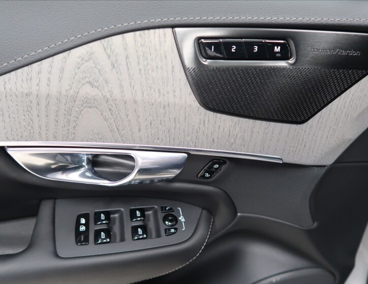 Volvo XC90 14