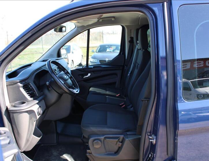 Ford Transit Custom 10