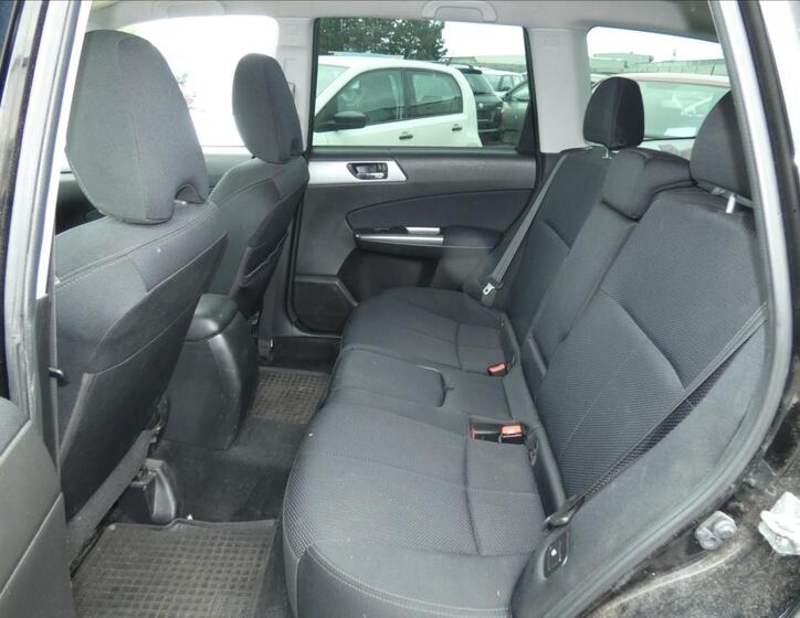 Subaru Forester 9