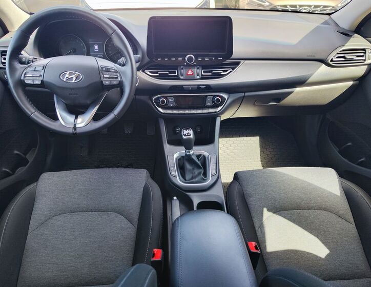 Hyundai i30 12