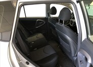 Toyota RAV4 11