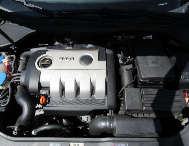 Volkswagen Golf 25