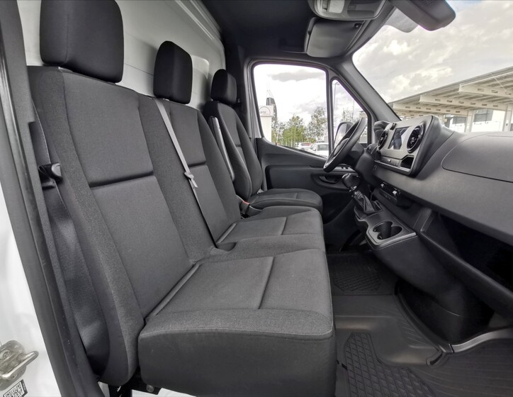 Mercedes-Benz Sprinter 7