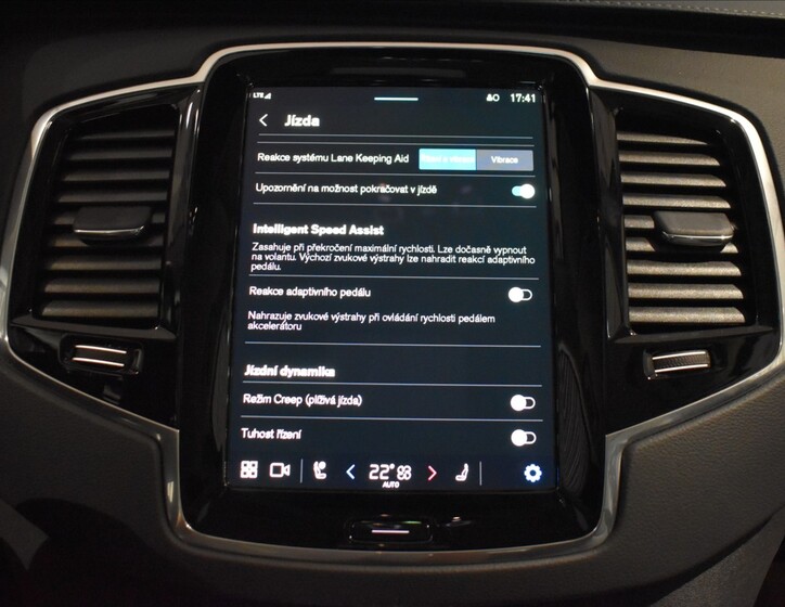 Volvo XC90 22