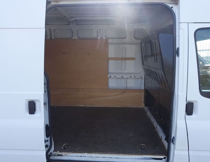 Ford Transit 16