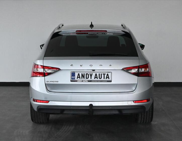 Škoda Superb 4