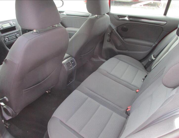Volkswagen Golf 14