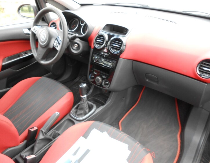 Opel Corsa 12