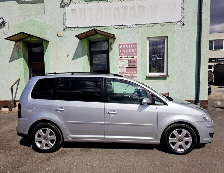 Volkswagen Touran 5