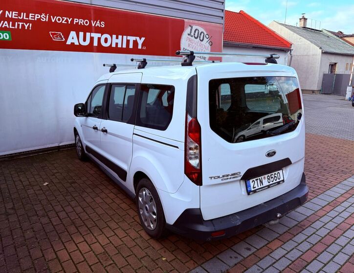 Ford Tourneo Connect 8