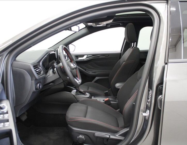 Ford Focus 6