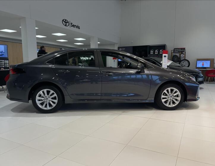 Toyota Corolla 4