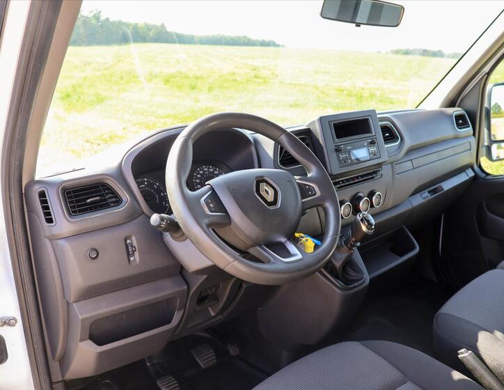 Renault Master 26
