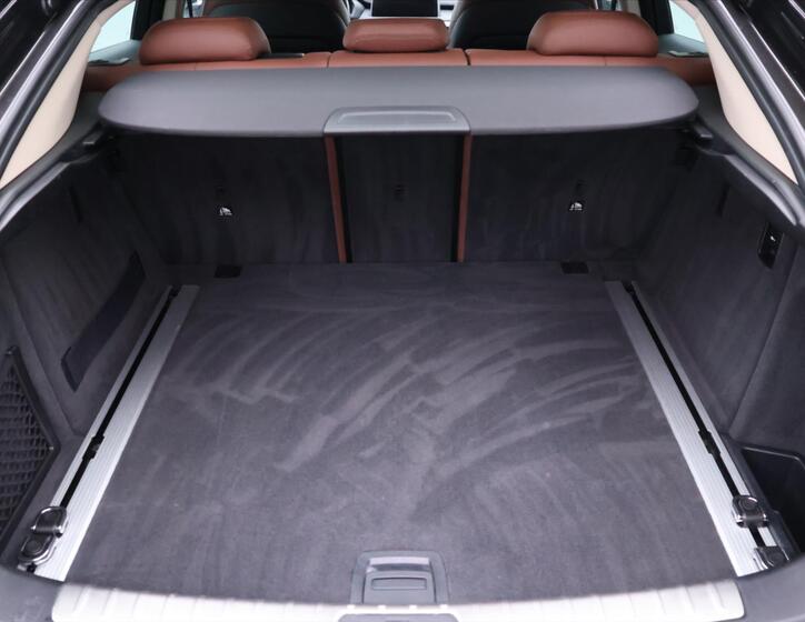 BMW X6 9