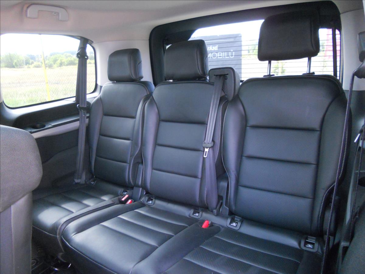Peugeot Traveller