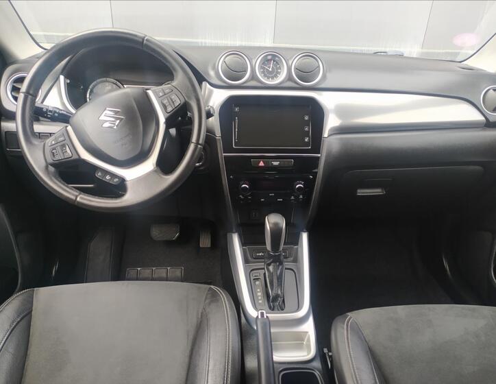 Suzuki Vitara 12
