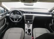 Volkswagen Passat 9