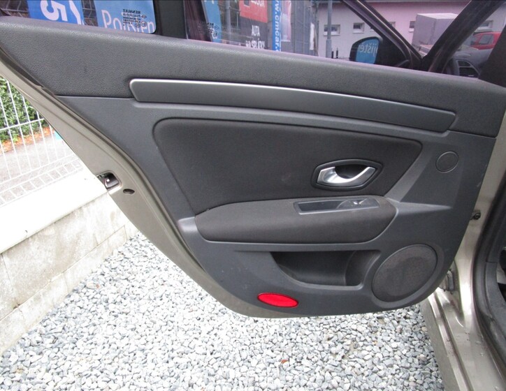 Renault Laguna 29