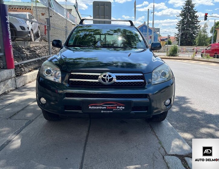 Toyota RAV4 46