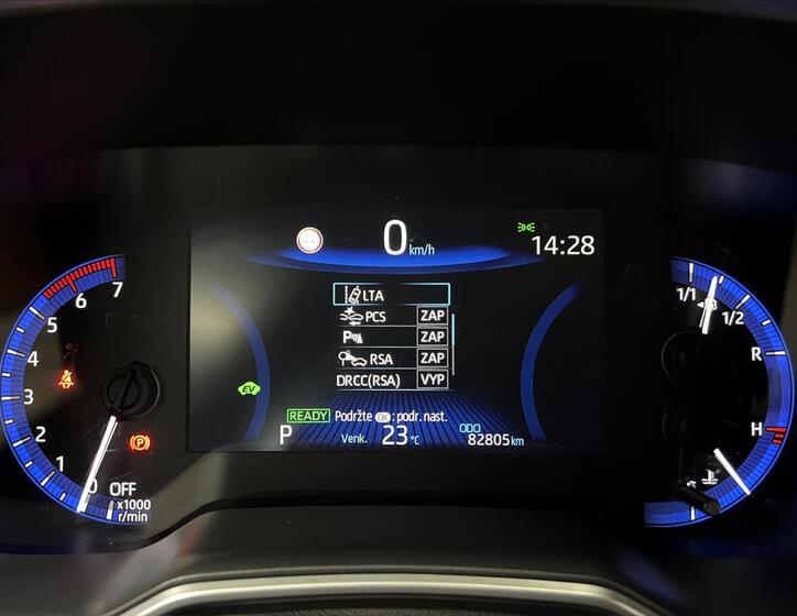 Toyota Corolla 16